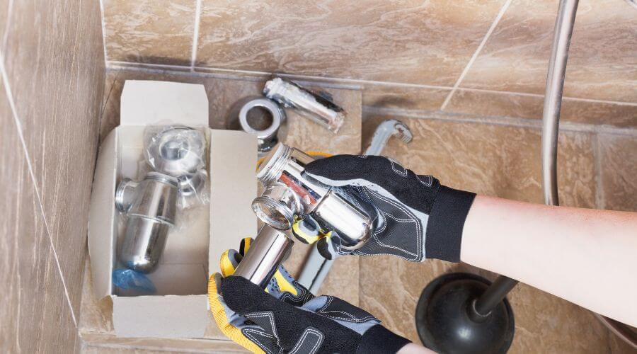 Professional gutter cleaning in Riesel, TX